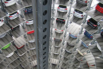 篮球巨星领衔球队，遭遇顽强对手逐鹿巅峰