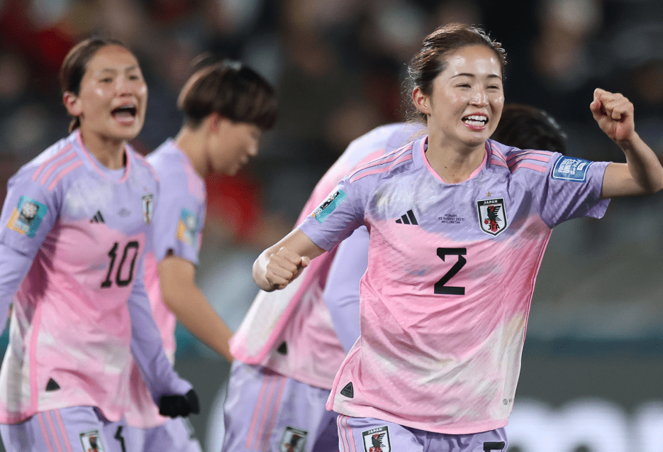 日本女足队员被评为最有价值球员